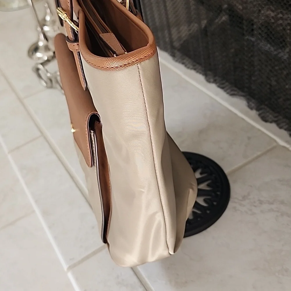 🌟❤️‍🔥 MICHAEL KORS East West TOTE BAG ❤️‍🔥🌟